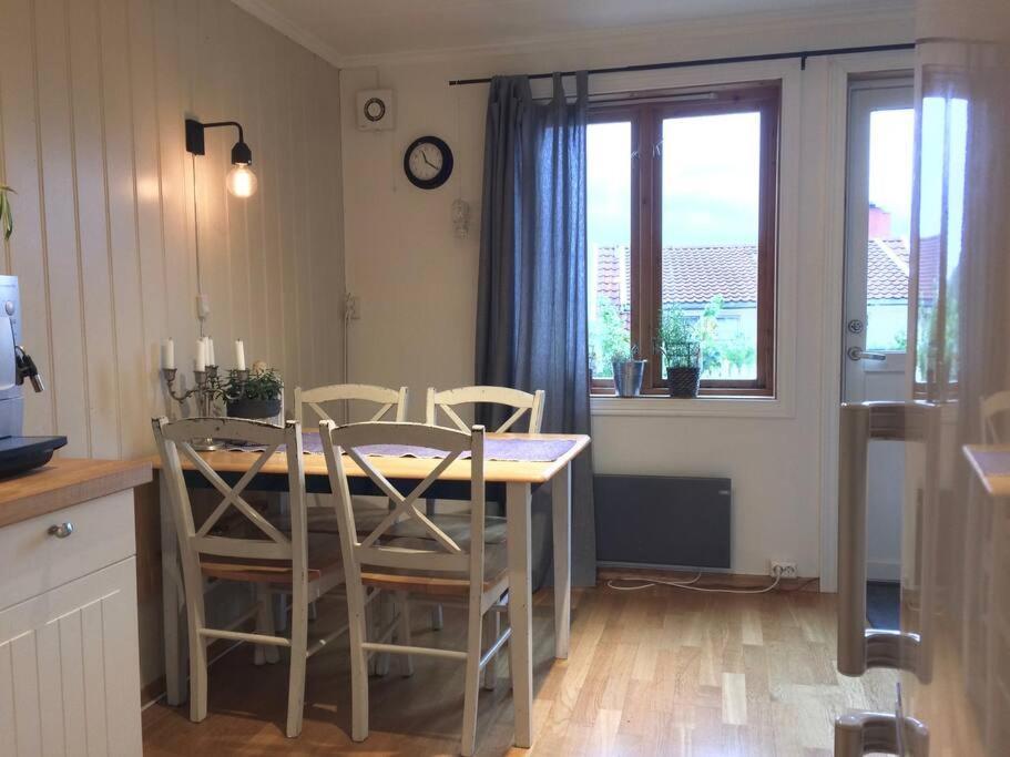 Cosy Flat For 4 Persons Apartman Kristiansand Kültér fotó